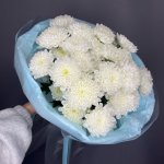 Букет "5 кустовых хризантем в оформлении" с доставкой по Кирову - Интернет-магазин Дари цветы