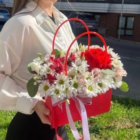 Авторская композиция с доставкой по Кирову - Интернет-магазин Дари цветы